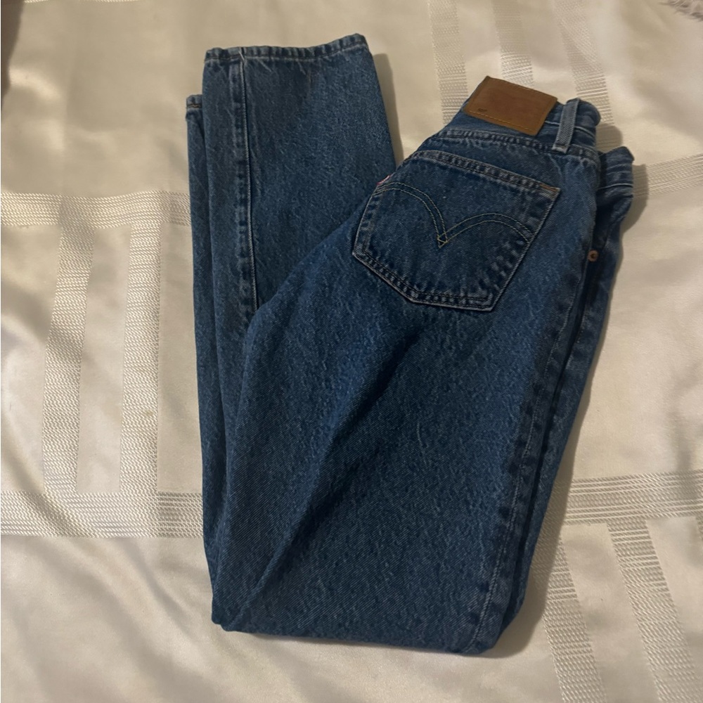 Dark Wash Levi’s 501 Jeans